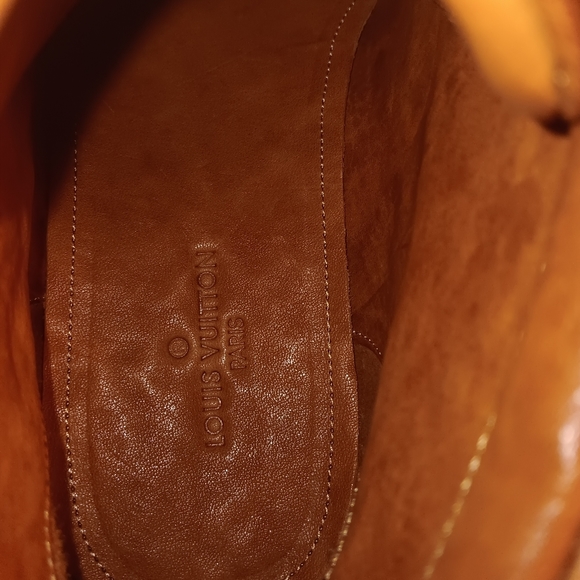 Louis Vuitton Boots - Picture 5 of 5